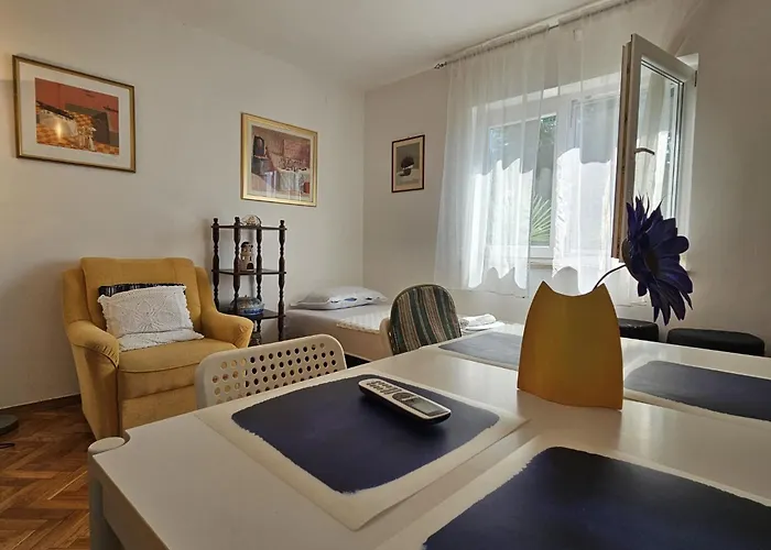 Magdica By Interhome Apartament Malinska