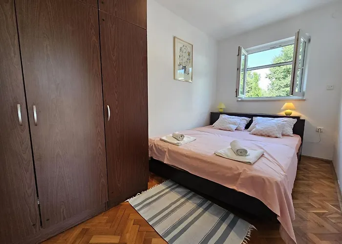 Magdica By Interhome Malinska